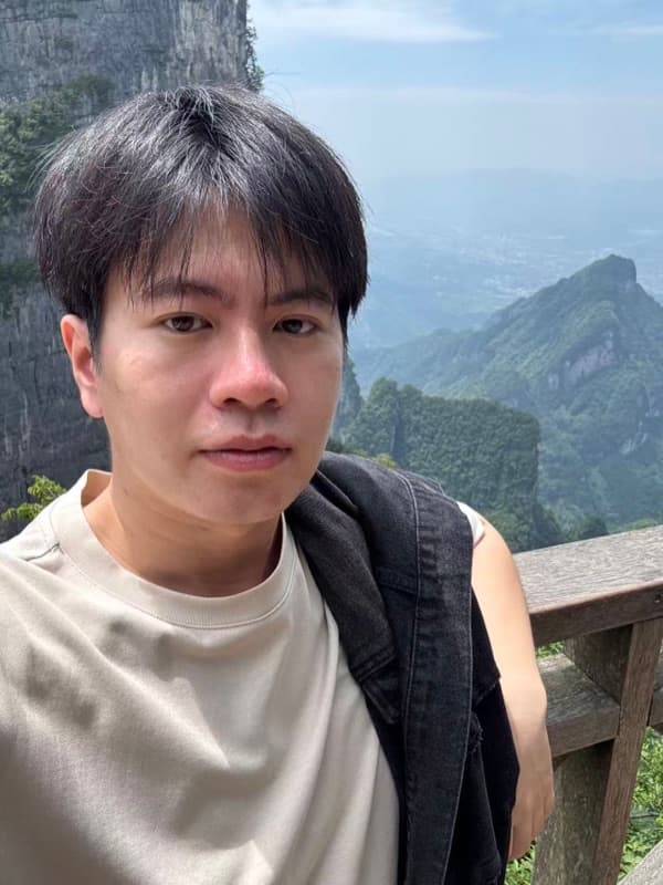 Yurun Chen